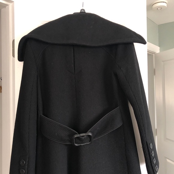 Beautiful & Thick black Wool Coat - Picture 5 of 6